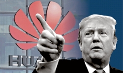 Mỹ nguy cơ 'ném đá chân mình' khi cố đàn áp Huawei