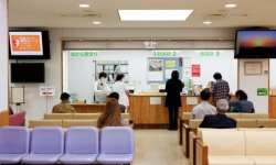 Bệnh viện ở Nhật Bản cắt tiền thưởng do thiếu tiền mặt vì Covid-19
