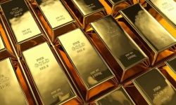 Giá vàng thế giới 15/10: Vàng tăng 1% do đồng đô la suy yếu, kinh tế bất ổn