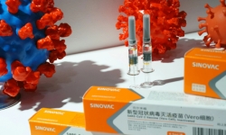 Trung Quốc tăng tốc thử nghiệm, đẩy mạnh 'ngoại giao vắc-xin'
