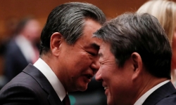 Vương Nghị tới Nhật Bản, 'dò' chính sách của Suga đối với Trung Quốc