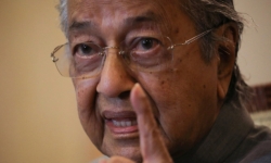 Cựu thủ tướng Malaysia Mahathir phủ nhận việc cổ súy bạo lực