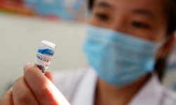Người dân Trung Quốc cảnh giác với vắc xin nội địa