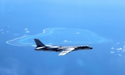 25 máy bay Trung Quốc dồn dập áp sát Đài Loan