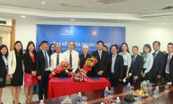 Lễ ký kết thỏa thuận hợp tác giữa NCB và Hiệp hội Doanh nghiệp Việt Nam ở nước ngoài