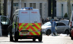 Cảnh sát nổ súng gần đại sứ quán Ukraina ở London