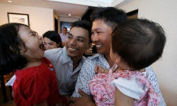 Hành trình 511 ngày gian nan của 2 phóng viên Reuters bị bắt tại Myanmar