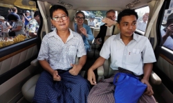 Đôi điều về hai nhà báo Reuters mới được thả tại Myanmar