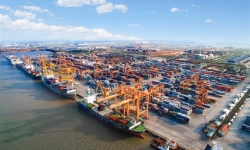 Khối lượng hàng hóa thông qua cảng biển Việt Nam ước đạt trên 111,6 triệu tấn