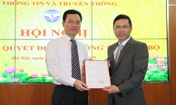 Ông Phạm Anh Tuấn nhận quyết định bổ nhiệm chức Tổng Biên tập báo VietNamNet
