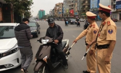 Quảng Ninh: Tăng cường xử phạt nghiêm vi phạm quy định cách ly toàn xã hội