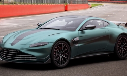 Aston Martin Vantage F1 Edition ra mắt, giá từ 196.834 USD