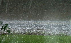 Dự báo thời tiết ngày 5/4: Mưa lớn và cảnh báo lốc, sét, mưa đá, gió giật mạnh ở vùng núi Bắc bộ