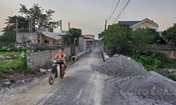 Kim Bảng (Hà Nam): Con đường hơn 9,1 tỷ đồng có dấu hiệu bị “ăn bớt” khối lượng
