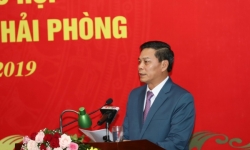 Ông Nguyễn Văn Tùng điều hành, giải quyết công việc chung của Đảng bộ TP Hải Phòng