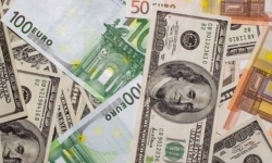 Tỷ giá ngoại tệ hôm nay 17/4: Đồng USD giảm trong phiên cuối tuần