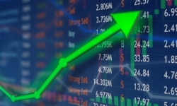 Cổ phiếu bluechips tăng tốc, chỉ số Vn-Index 'bay' cao