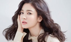 Song Hye Kyo vẫn kiếm tiền khủng dù tụt xuống diễn viên hạng 2