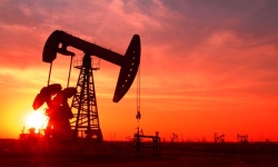 Giá xăng dầu hôm nay 7/6: Dầu thô Brent trở lại mốc 72 USD/thùng