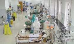 Đồng Nai nỗ lực giảm bệnh nhân nặng, tăng bệnh viện dã chiến
