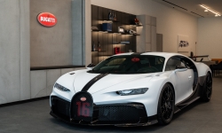 Bugatti chính thức mở showroom đầu tiên tại Singapore