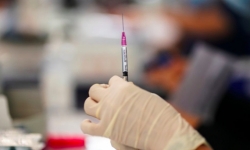 Ấn Độ lập kỳ tích, tiêm hơn 10 triệu liều vắc xin COVID-19 một ngày