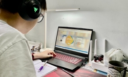 Phần mềm “học trực tuyến” ngoại không đáp ứng tiêu chuẩn của lớp học online