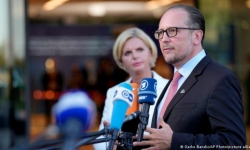 Ngoại trưởng Schallenberg tiếp nhận chức thủ tướng Áo