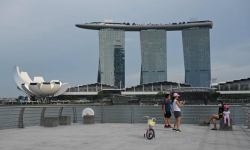 Singapore: Chia rẽ và nỗi sợ hãi song hành khi chọn sống chung với COVID
