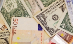 Tỷ giá ngoại tệ hôm nay 7/11: Đồng đô la Mỹ biến động liên tục trong tuần