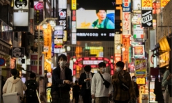 Nhật Bản bơm kỷ lục 490 tỷ USD cứu nền kinh tế