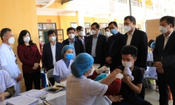 Bắc Ninh bắt đầu tiêm vaccine phòng COVID-19 cho trẻ từ 15 đến 17 tuổi