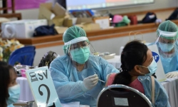 Các quốc gia ASEAN đẩy nhanh tiến độ tiêm vaccine ngừa COVID-19