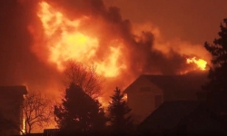 Cháy lớn ở Mỹ thiêu rụi 1.000 ngôi nhà, nhiều người mất tích
