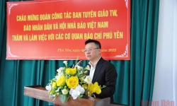 Chủ tịch Hội Nhà báo Việt Nam gặp mặt các cơ quan thông tấn, báo chí và Hội Nhà báo tỉnh Phú Yên