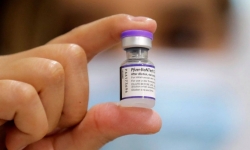 Pfizer sẽ cho ra mắt vắc xin Omicron vào tháng 3/2022
