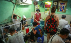 11 phường của quận Hoàn Kiếm được bán hàng ăn uống tại chỗ