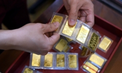 Giá vàng biến động 'bất ổn': Phải chăng nên 'đập đi, xây lại' thị trường vàng?
