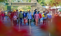 Hàng trăm ngàn lượt khách “xông đất” Núi Bà Tây Ninh đầu năm mới