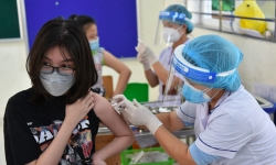 Đạt kỷ lục hơn 21.000 ca bệnh trong ngày, Hà Nội thêm 252 xã, phường nâng cấp độ dịch