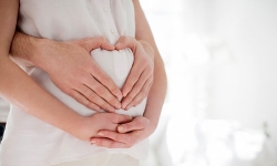 Thời điểm thích hợp và an toàn để mang thai hậu COVID