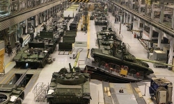 Ukraine cho rằng Nga có thể đã hết linh kiện lắp ráp xe tăng