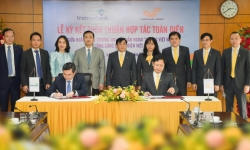 Vietcombank và  Vietnam Post ký kết thoả thuận hợp tác toàn diện
