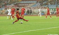 Đội tuyển Việt Nam thua Oman trên sân nhà
