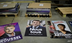 Các đối thủ của ông Macron tăng tốc khi bầu cử tổng thống Pháp đến gần