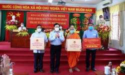 Phó Thủ tướng Thường trực Phạm Bình Minh chúc mừng Tết Chôl Chnăm Thmây