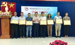 Hội Nhà báo tỉnh Quảng Nam khen thưởng các hội viên có thành tích xuất sắc