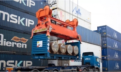 Nga phải đối mặt với sụt giảm lưu lượng hàng hóa và thiếu hụt container