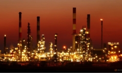 Giá dầu tăng nhanh do lo ngại cuộc khủng hoảng Ukraine - Nga ngày càng trầm trọng