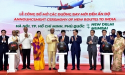 Chủ tịch Quốc hội Vương Đình Huệ chứng kiến khai trương các đường bay thẳng giữa Việt Nam- Ấn Độ